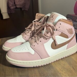 Nike Jordan Women's Pink and Brown